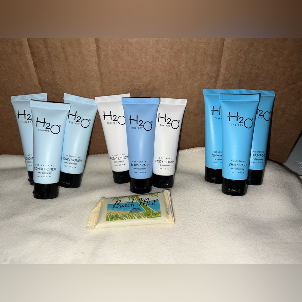 H2O+ Travel Size Toiletries Set